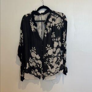 Pilcro Black Floral Button Front Blouse